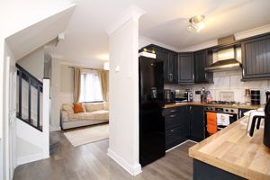 Kitchen- click for photo gallery